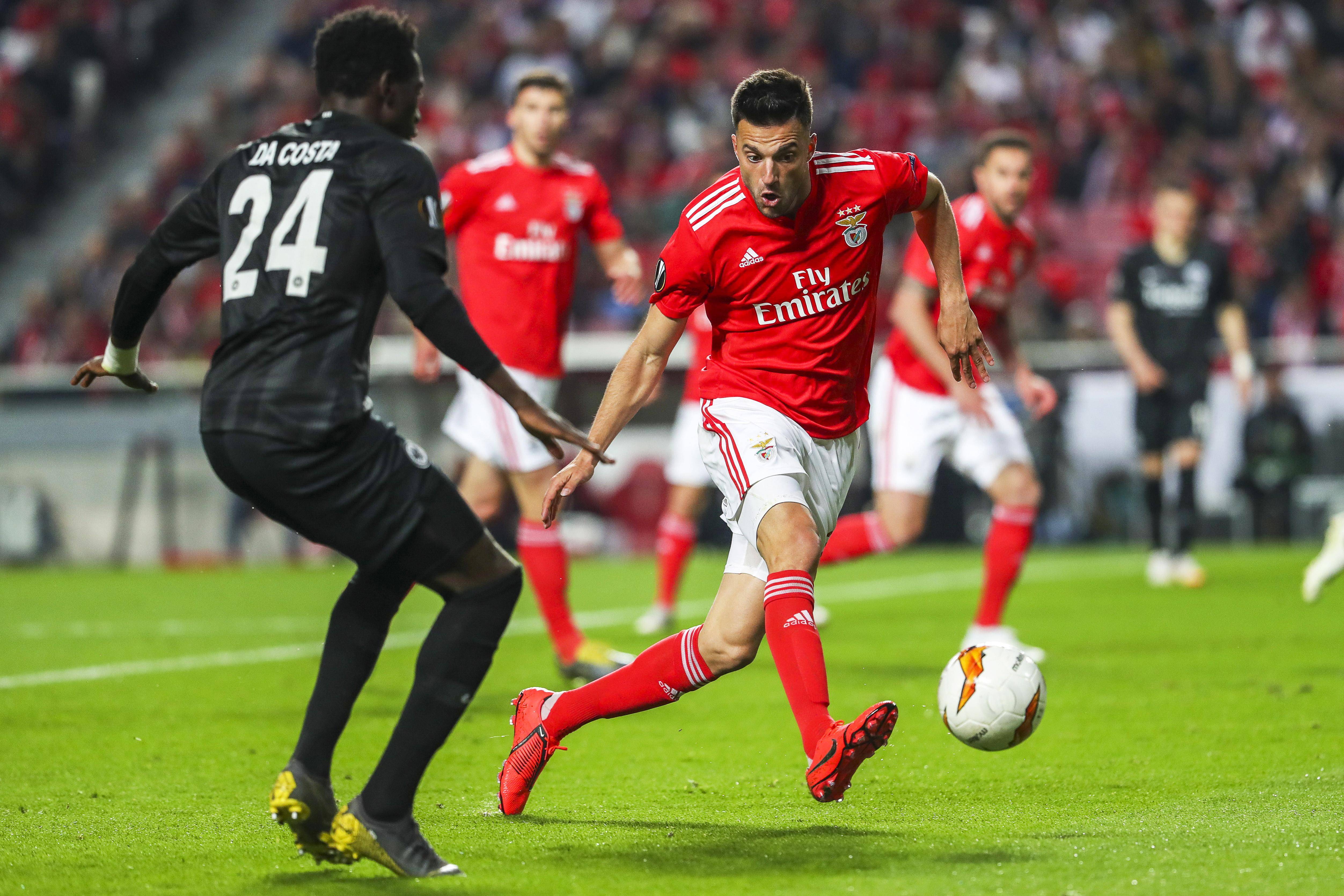 本菲卡欧冠征途：豪门困局下的破局曙光