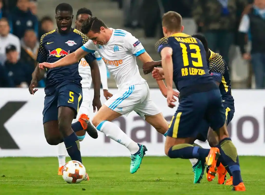 马赛欧冠征途:在风暴中追寻蓝色曙光